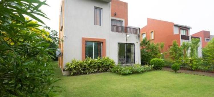 Raichak Green Villa by JadeCaps AC 3BHK Garden图片