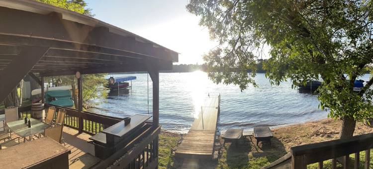 Endless Summer and Cool Winter on Big Shag Lake in Gwinn, Michigan with Sauna图片