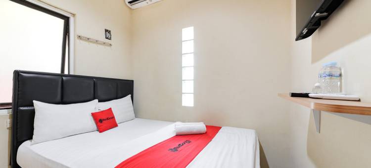 红门酒店尼尔丛林水上乐园茂物(RedDoorz Near the Jungle Waterpark Bogor)图片