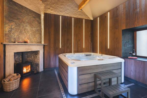 Richmond Place - Apartment in Private Mansion with Private Spa - RidgestoneHotel Overview