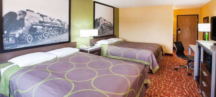 范布伦-史密斯堡地区温德姆速8酒店(Super 8 by Wyndham Van Buren/Ft. Smith Area)图片