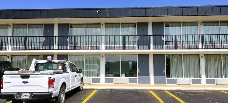 阿拉巴马河滨温德姆速 8 酒店(Super 8 by Wyndham Riverside Al)图片