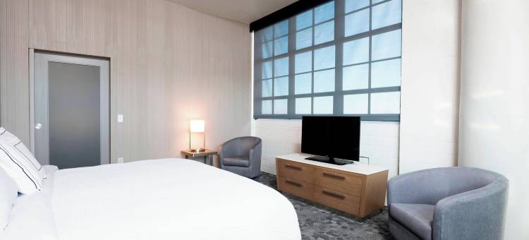 滑铁卢雪松瀑布万豪万怡酒店(Courtyard Waterloo Cedar Falls)图片