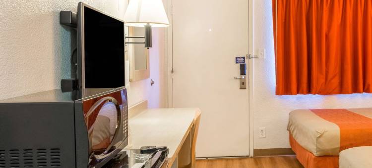 莫哈韦6号汽车旅馆(Motel 6 Mojave, CA)图片