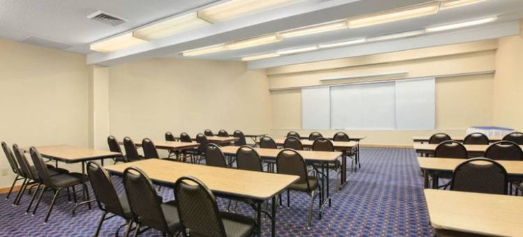 哥伦布北极星华美达酒店(Ramada by Wyndham Columbus North)图片