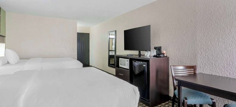 克拉丽奥波因特贾斯珀(Clarion Pointe)图片