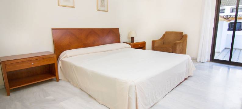 公园广场套房公寓酒店(Park Plaza Suites Apartamentos)图片