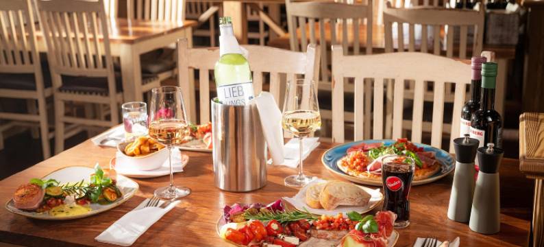 外森哈撒司长德酒店(Ferien- Und Freizeitpark Weissenhäuser Strand)图片