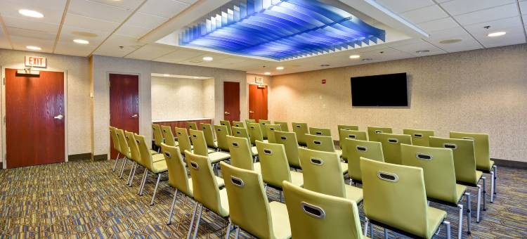 Holiday Inn Express 米德尔敦/新港(Holiday Inn Express Newport North - Middletown)图片