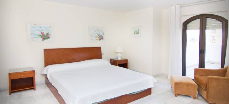 公园广场套房公寓酒店(Park Plaza Suites Apartamentos)图片