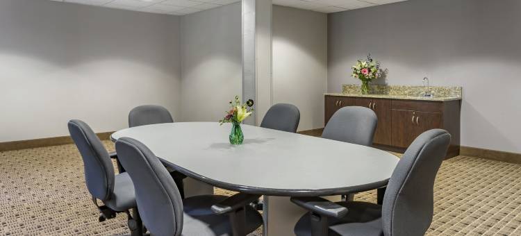 西尔瓦迪尔斯伯勒区麦客达套房酒店(Microtel Inn & Suites by Wyndham Sylva Dillsboro Area)图片