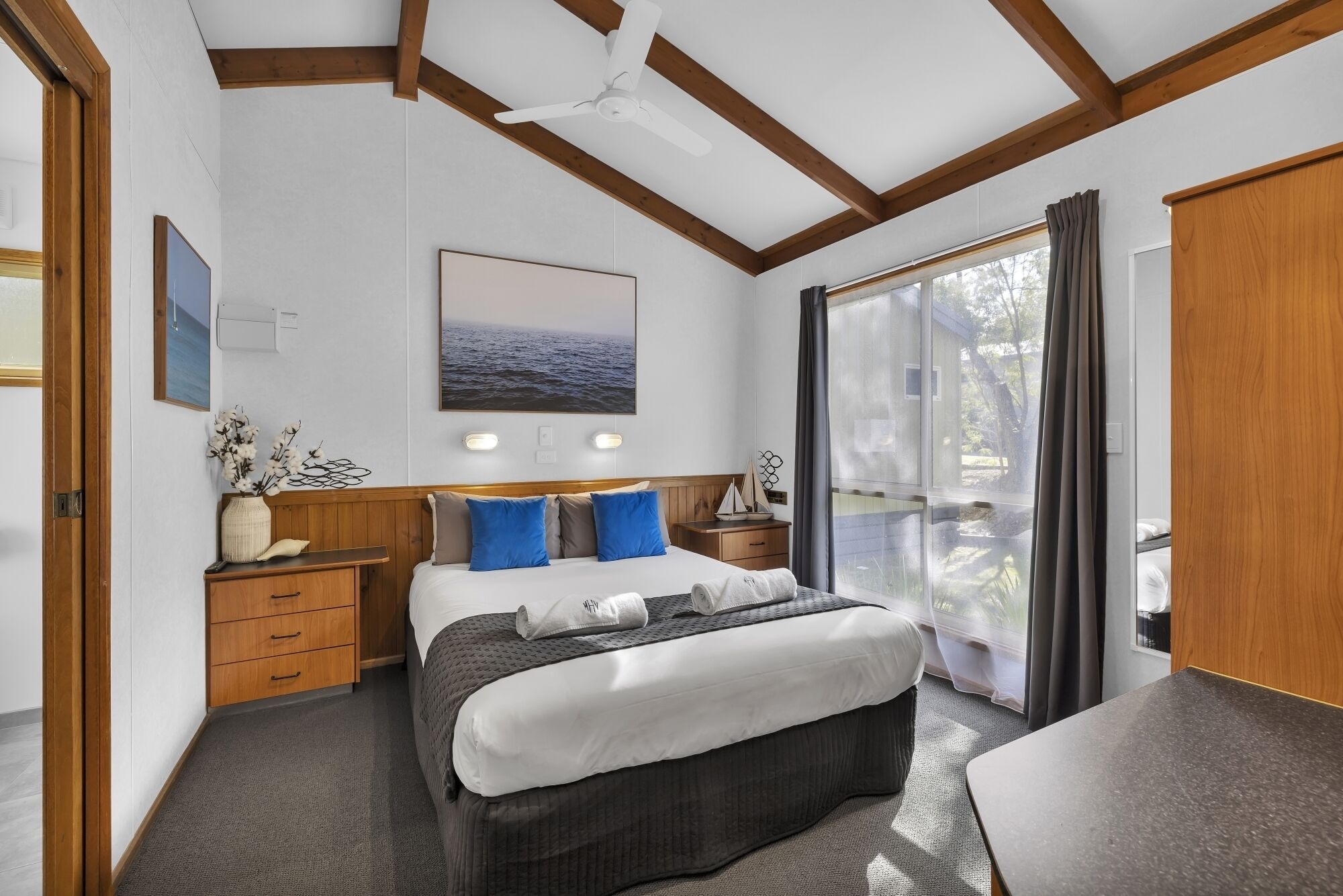 Metung Holiday VillasOver view