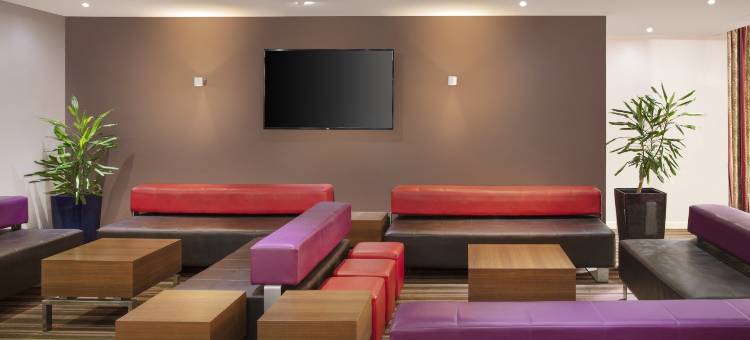 浦耳智选假日酒店(Holiday Inn Express Poole)图片