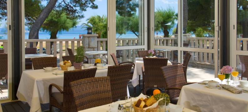 奥米斯广场酒店(Hotel Plaža)图片