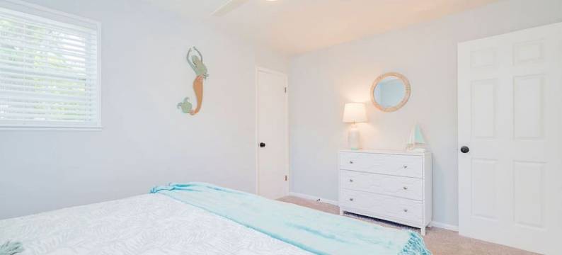 巴克罗平房巴克罗平房逃离海滩2分钟(Buckroe Bungalow Buckroe Bungalow Escape to the Beach 2mins Away)图片