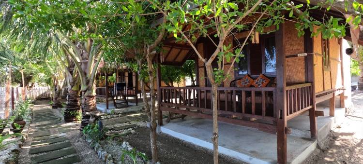 玛丽安莫约平房和餐厅(Maryan Moyo Bungalows & Resto)图片