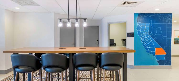 贝斯特韦斯特行政公寓 维克多维尔(Executive Residency by Best Western Victorville)图片