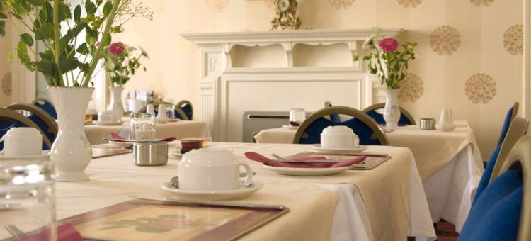 德尼伍德酒店(Denewood Hotel)图片