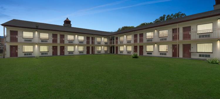 红屋顶酒店孟菲斯 - 格雷斯兰/机场(Red Roof Inn Memphis - Graceland/ Airport)图片