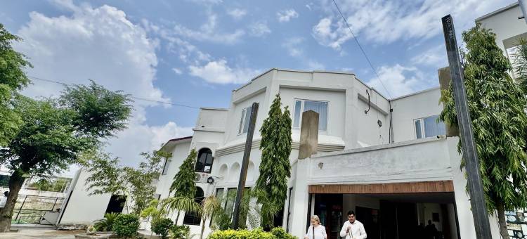 禅迪尼中途度假村(Chandni Midway Resort)图片