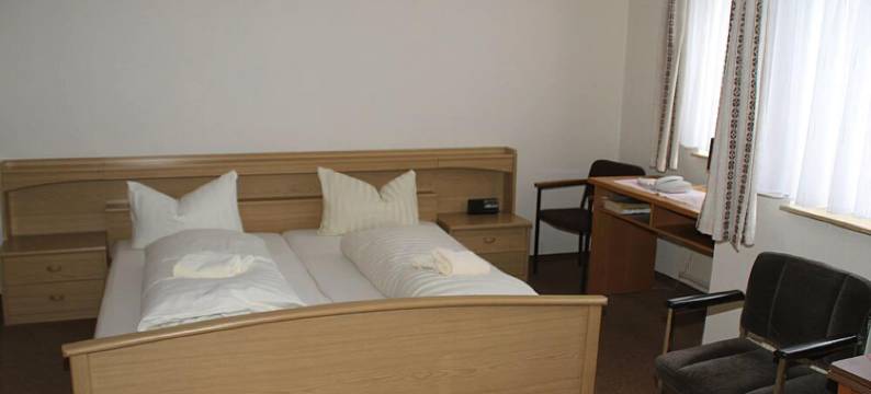 英费尔德伽尼酒店(Einfelder Hof Garni)图片