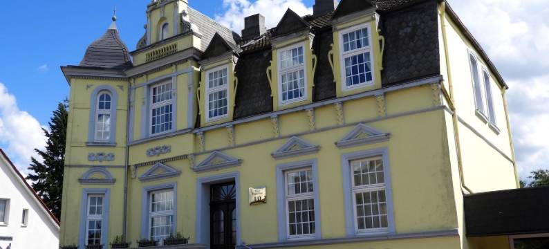 施内费尔丁根别墅酒店(Villa Heideglück früher Hotel Villa Schneverdingen)图片