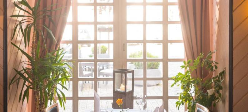 威尔堡施罗斯酒店(Schlosshotel Weilburg)图片