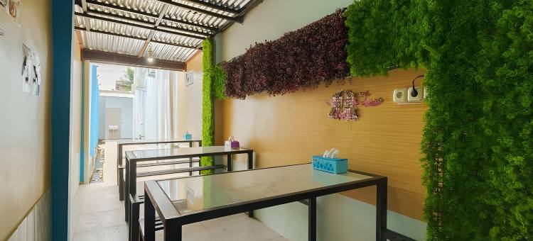 红多兹Plus酒店-近巨港埃肯购物中心2号(RedDoorz Plus Near Palembang Icon Mall 2)图片