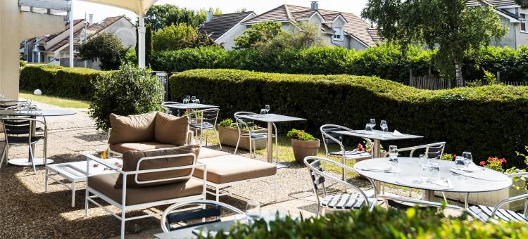 康铂尼蒙特森莱文森特酒店(Campanile Montesson - le VÉSINET)图片