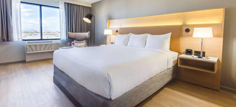 凤凰城机场雷迪森酒店(Radisson Hotel Phoenix Airport)图片