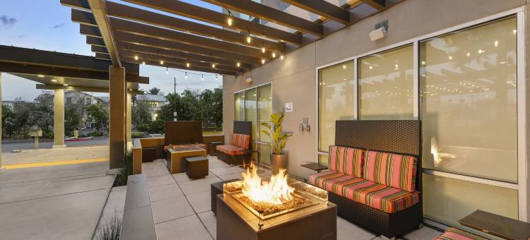 加利福尼亚州圣贝纳迪诺惠庭酒店(Home2 Suites by Hilton San Bernardino)图片