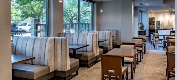 达拉斯农民希尔顿逸林酒店(DoubleTree by Hilton Dallas - Farmers Branch)图片