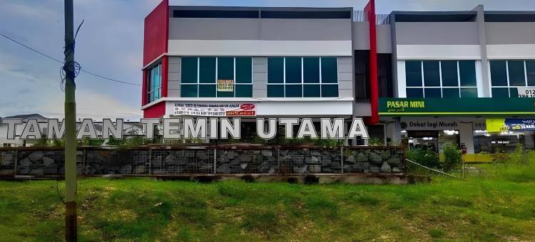 位于甘榜巴东绍嘉纳的3卧室独栋房屋-800平方米|带2个独立浴室(Homestay Cikgu Jerantut)图片