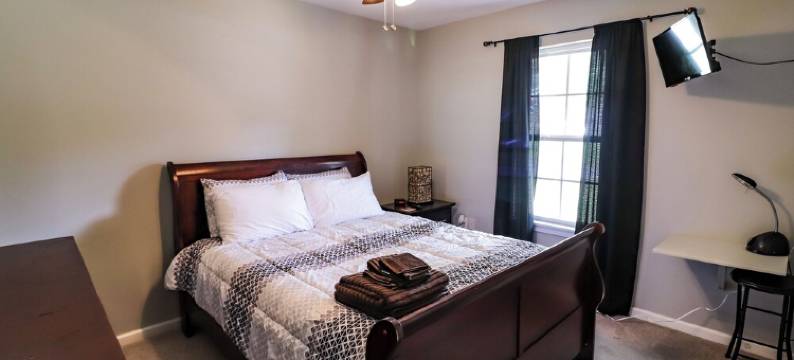 Near Fort Polk • Gameroom • Fire Pit • Golf • Beach图片