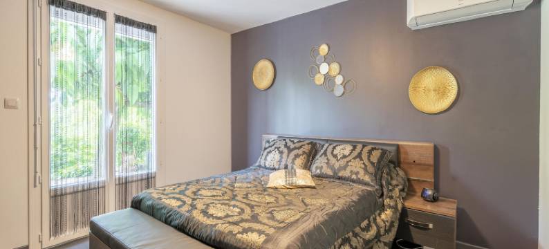 Spacious villa 200 metres from the river Orb图片