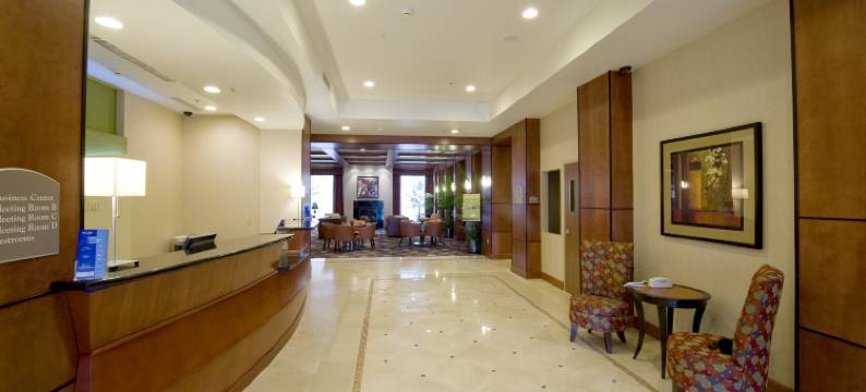 Holiday Inn 英尺。韦恩的IPFW及体育馆(Holiday Inn PURDUE - FORT WAYNE by IHG)图片