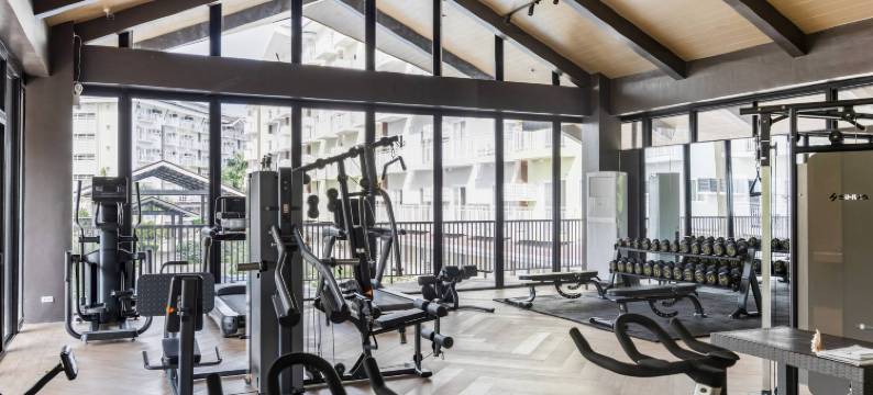 Stylish Condo 3-minutes to Airport, Poolview at Amani Grand Resort Residences图片