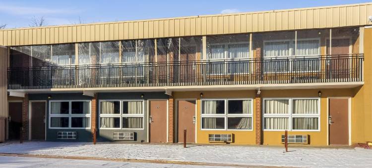 OYO 近魔鬼湖地区机场的魔鬼湖旅馆(Devils Lake Inn by OYO Near Devils Lake Regional Airport)图片