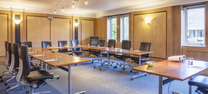 Holiday Inn 利兹 - 布里格豪斯(Holiday Inn LEEDS - BRIGHOUSE by IHG)图片