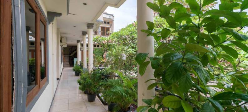 克芒广场-近力宝克芒购物中心-米特拉红门酒店(Kemang Place Near Lippo Mall Kemang Mitra RedDoorz)图片