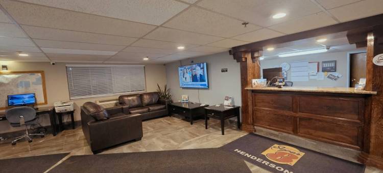 亨德森东北丹佛速8酒店(Super 8 by Wyndham Henderson North East Denver)图片