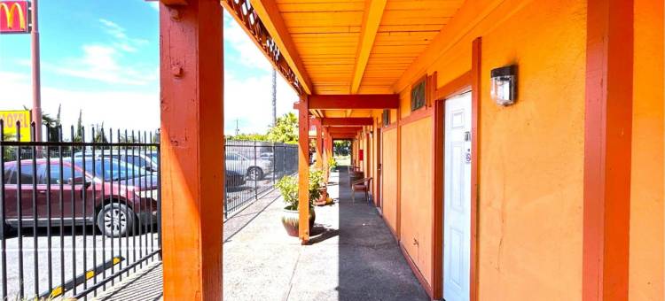 卡基内斯瓦列霍I 80纳帕谷旅馆(Carquinez Inn Vallejo I 80 Near Napa Valley)图片