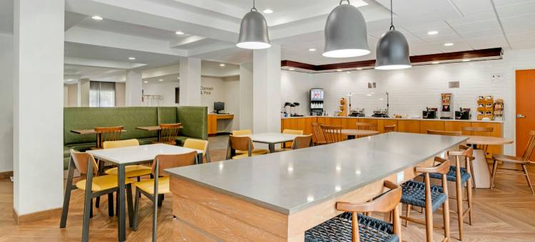 布恩万枫酒店及套房(Fairfield Inn & Suites Boone)图片