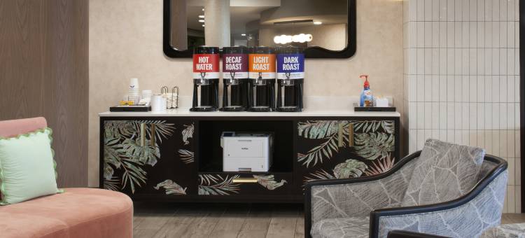 希尔顿坦帕展览馆娱乐场欢朋酒店(Hampton Inn by Hilton Tampa Fairgrounds Casino)图片