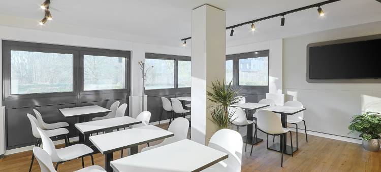 民宿酒店柏林根沙根北(B&B HOTEL Berlin Genshagen-Nord)图片