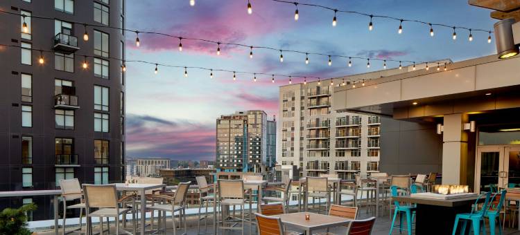纳什维尔市中心/古尔奇万枫酒店及套房(Fairfield Inn & Suites Nashville Downtown/The Gulch)图片