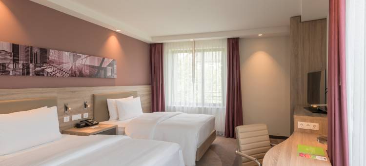 法兰克福市中心东希尔顿欢朋酒店(Hampton by Hilton Frankfurt City Centre East)图片