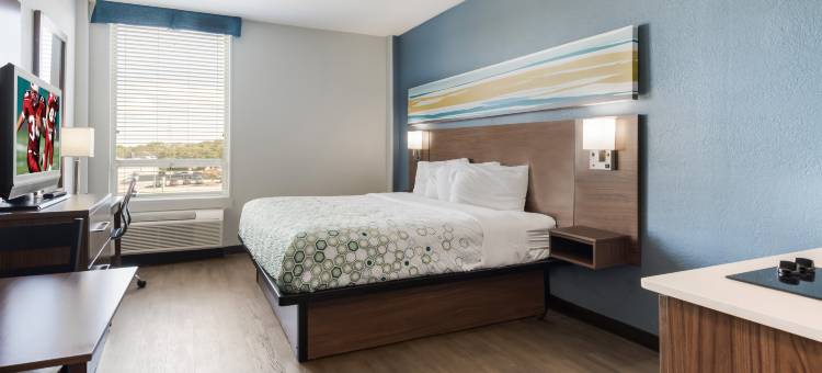 红屋之家城市工作室纽波特新闻 - 汉普顿西(HomeTowne Studios Newport News - Hampton West)图片