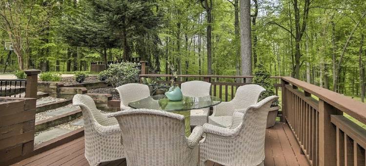 Quiet Getaway in Gated Community! Private Deck and BBQ - 18 Mi to Downtown Baltimore 1 Bedroom Condo图片