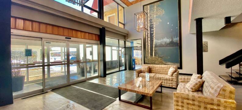 怀特考特温德姆华美达酒店(Ramada by Wyndham Whitecourt)图片